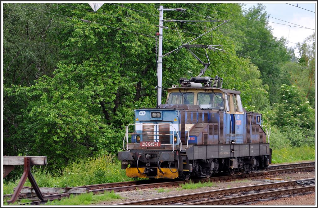 210 045-1 in Rybnik. (29.06.2015)