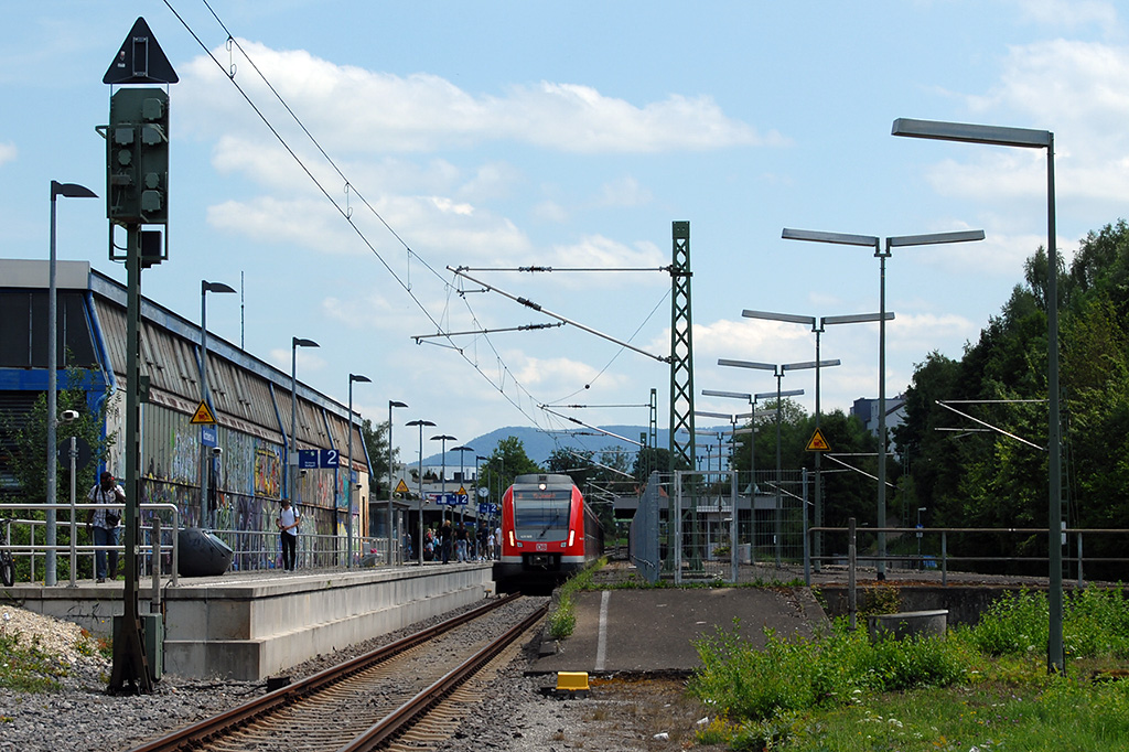 21.07.2017 S-Bahnhof Kirchheim u.Teck von unter der Straßenüberführung