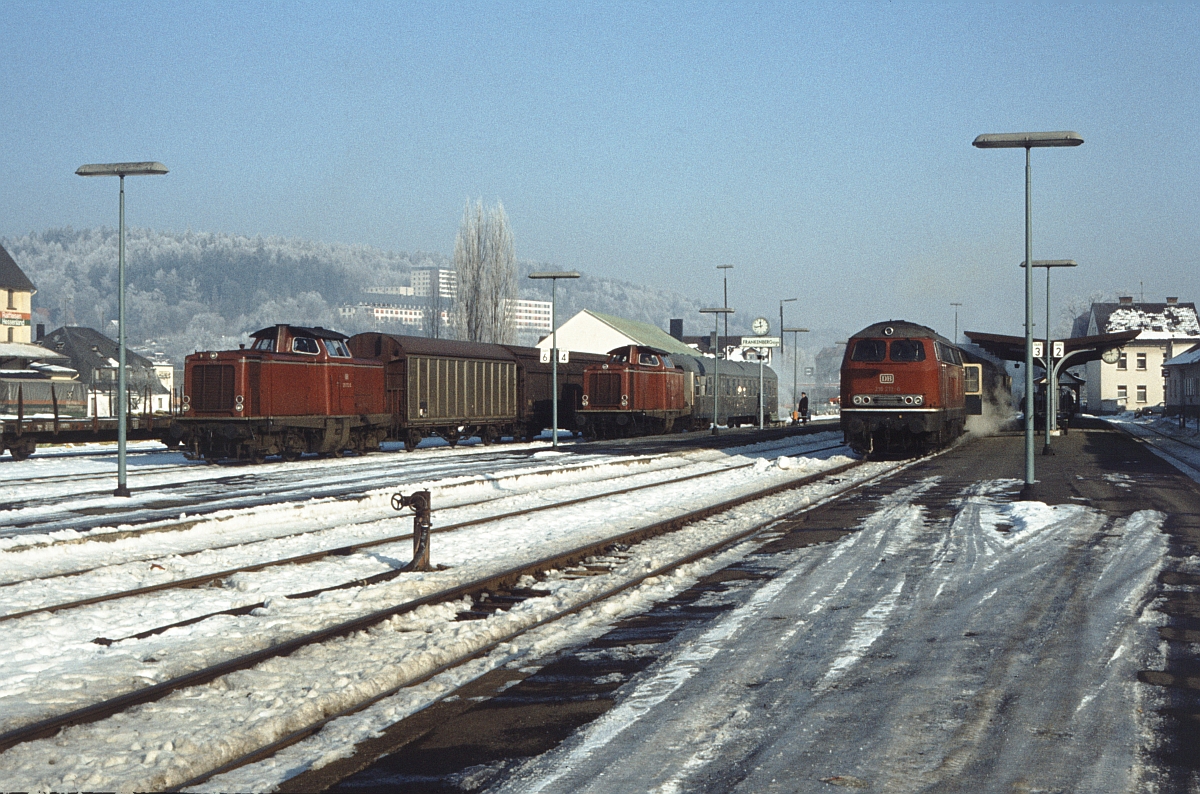 211 173, 211 178 und 216 218 im Januar 1979 in Frankenberg/Eder.