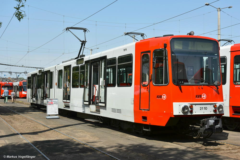 2110 auf dem Betriebshof West am 30.06.2019. 