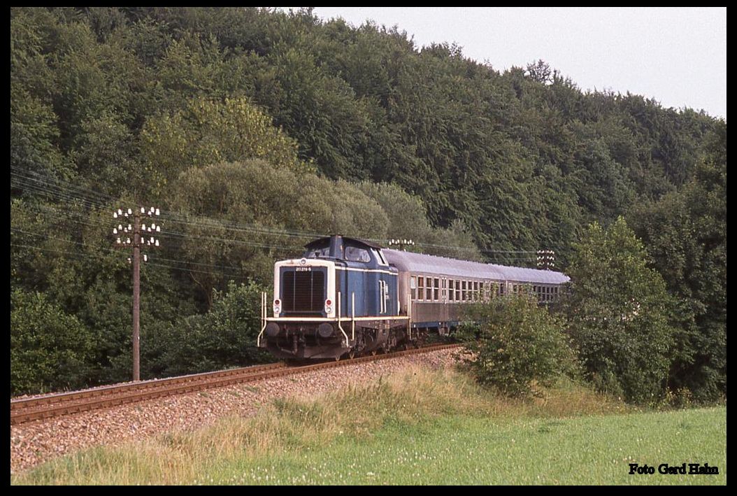 211279 hat mit Zug 7636 Seckach verlassen und fährt nördlich in Höhe Bödigheim 
am 10.8.1989 um 18.28 Uhr in Richtung Miltenberg.