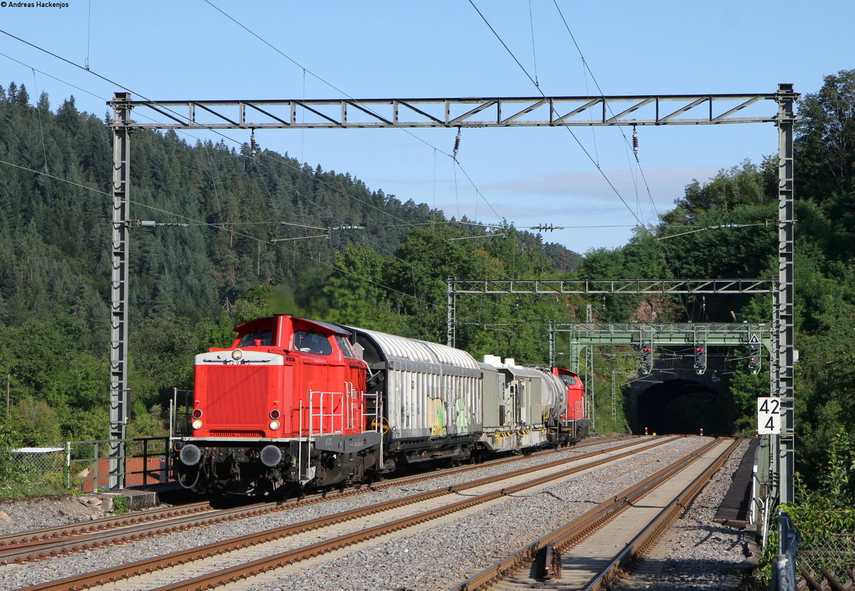 212 034-2 und 212 298-4 mit dem Bauz 86775 (Karlsruhe Hbf-St.Georgen(Schwarzw)) in Hornberg 14.8.19