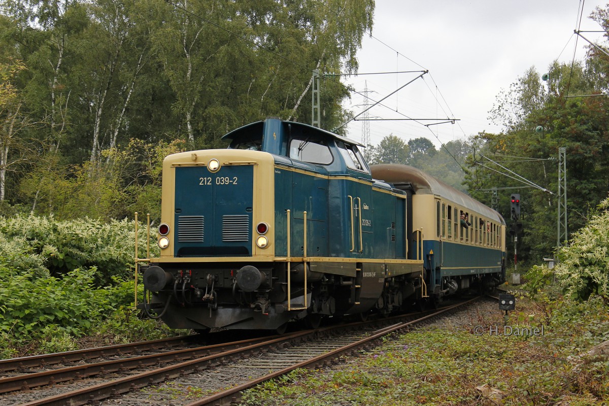 212 039-2 Railflex mit Pendelzug in Bochum Dahlhausen, September 2015.