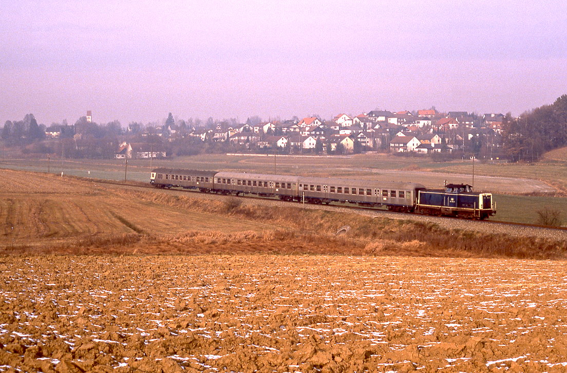 212 084, Kleinberghofen, N8371, 04.12.1989.
