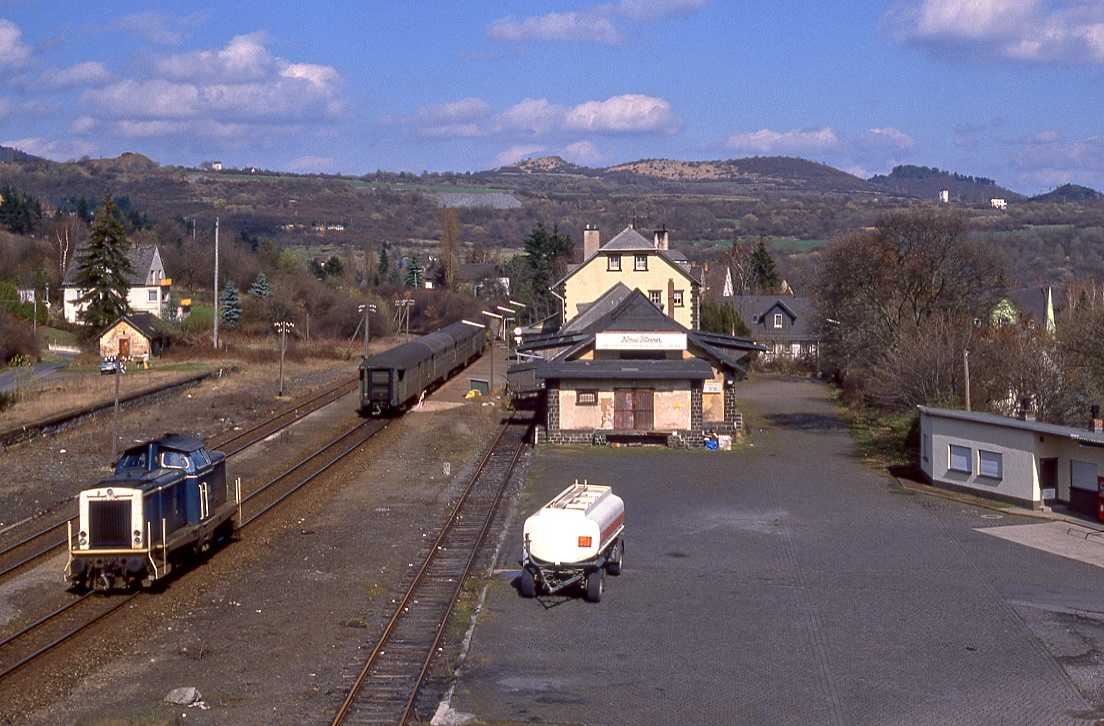 212 120, Mayen West, N7264, 18.03.1989.