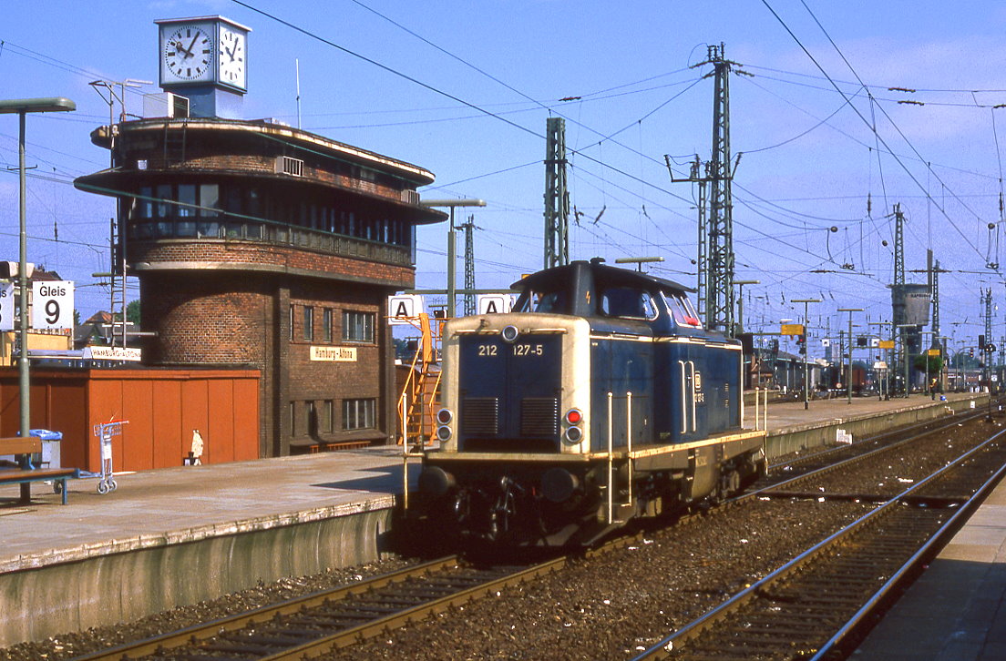 212 127, Hamburg Altona, 03.07.1985.
