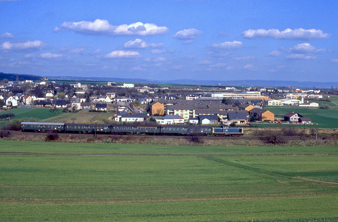 212 289,, Niedermendig, 18.03.1989.