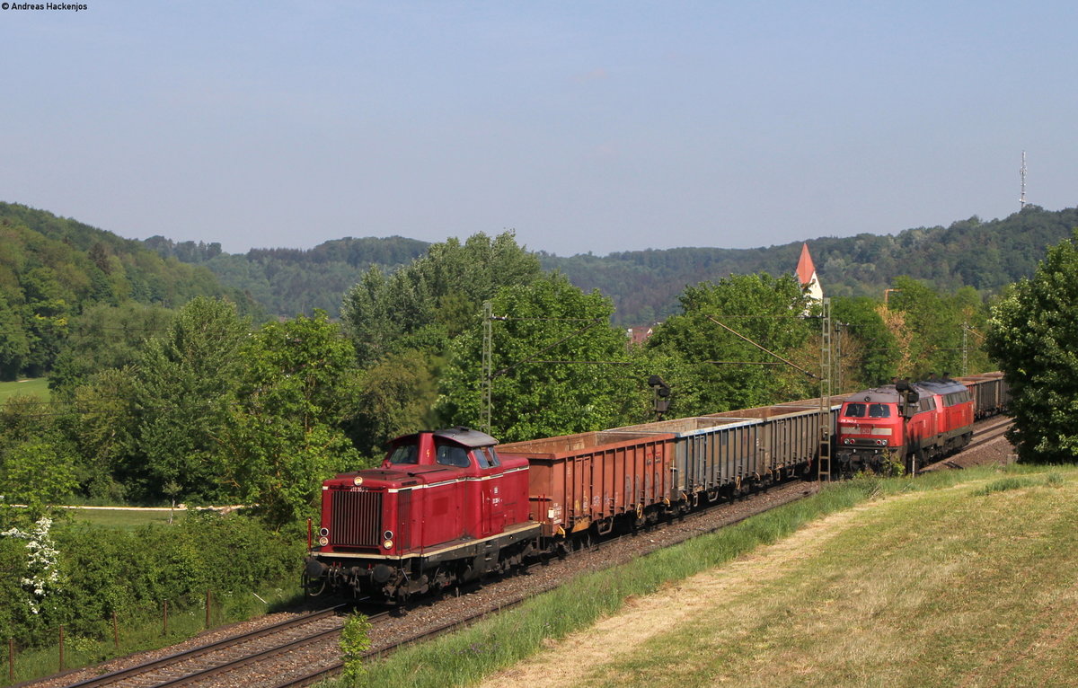 212 309-5 mit dem DGV 59712 (Amstetten- ?) bei Lonsee 12.5.18