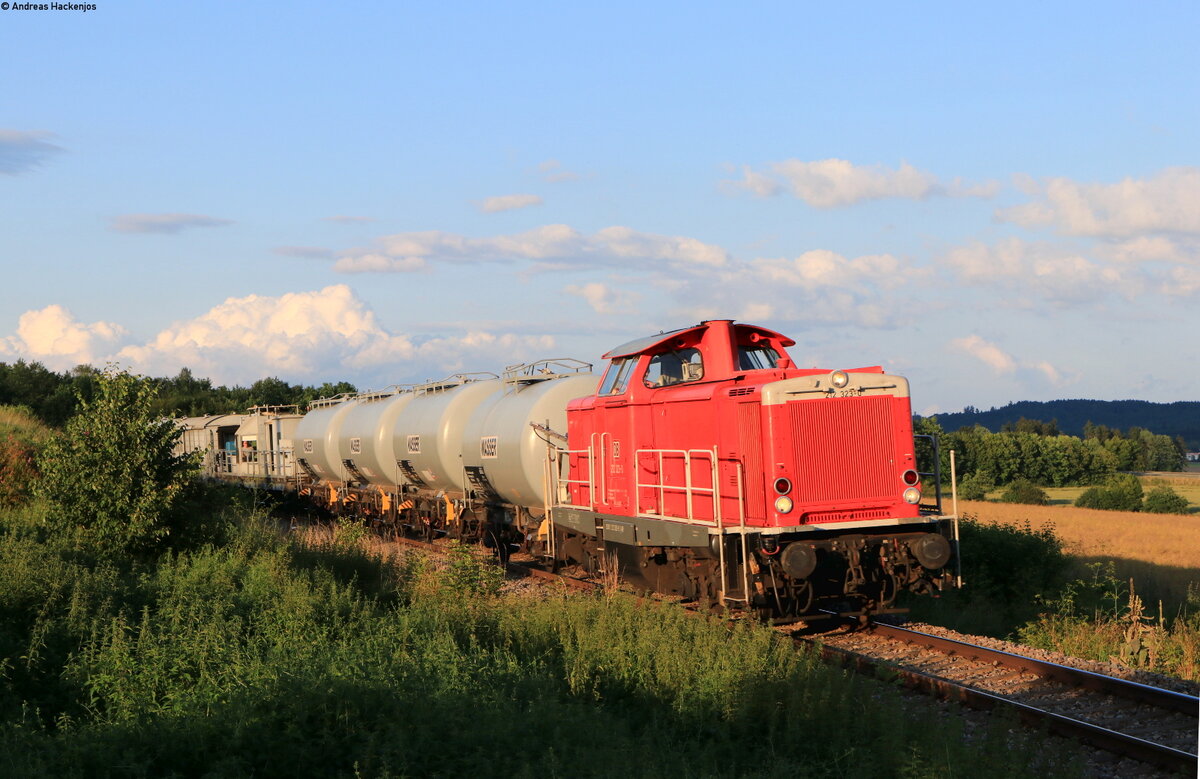 212 323-0 und 212 093-9 mit dem Bauz 92022 (Rottweil – Hausach) bei Zollhaus 28.7.21