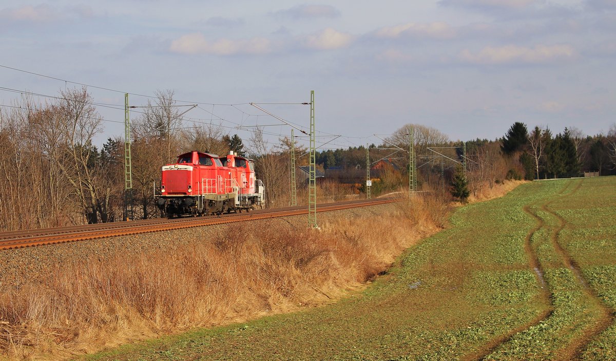 212 323 und 363 836 zu sehen am 25.02.17 an der Schöpsdrehe bei Plauen/V.