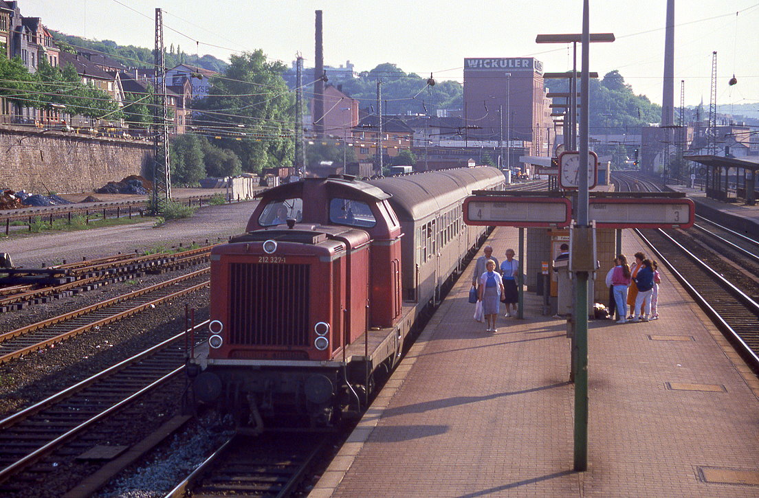 212 327, Wuppertal Unterbarmen, 21.05.1986.
