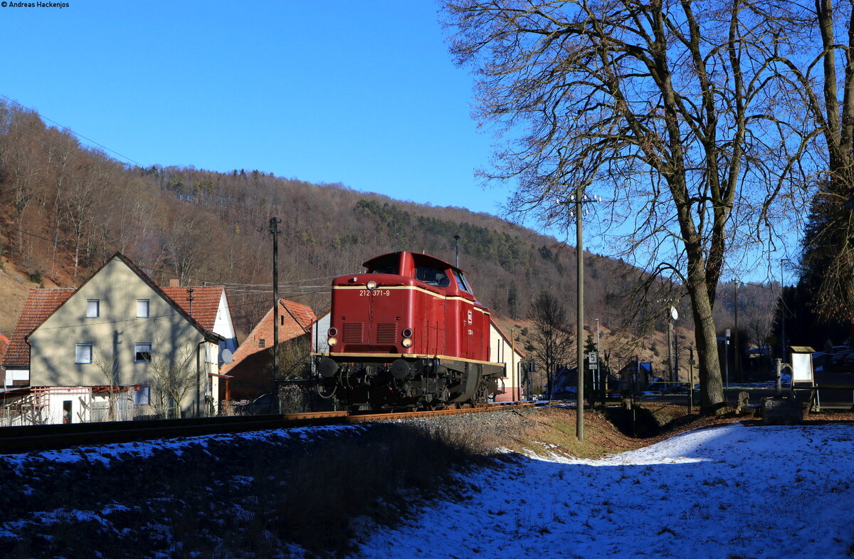 212 371-9 als Tfzf **** (Ulm Rbf - Oberheutal) in Sondernach 14.1.22