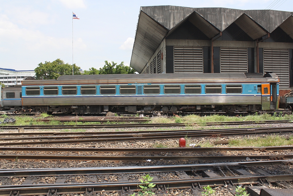 2125 am 28.Mai 2013 im Depot Hua Lamphong.