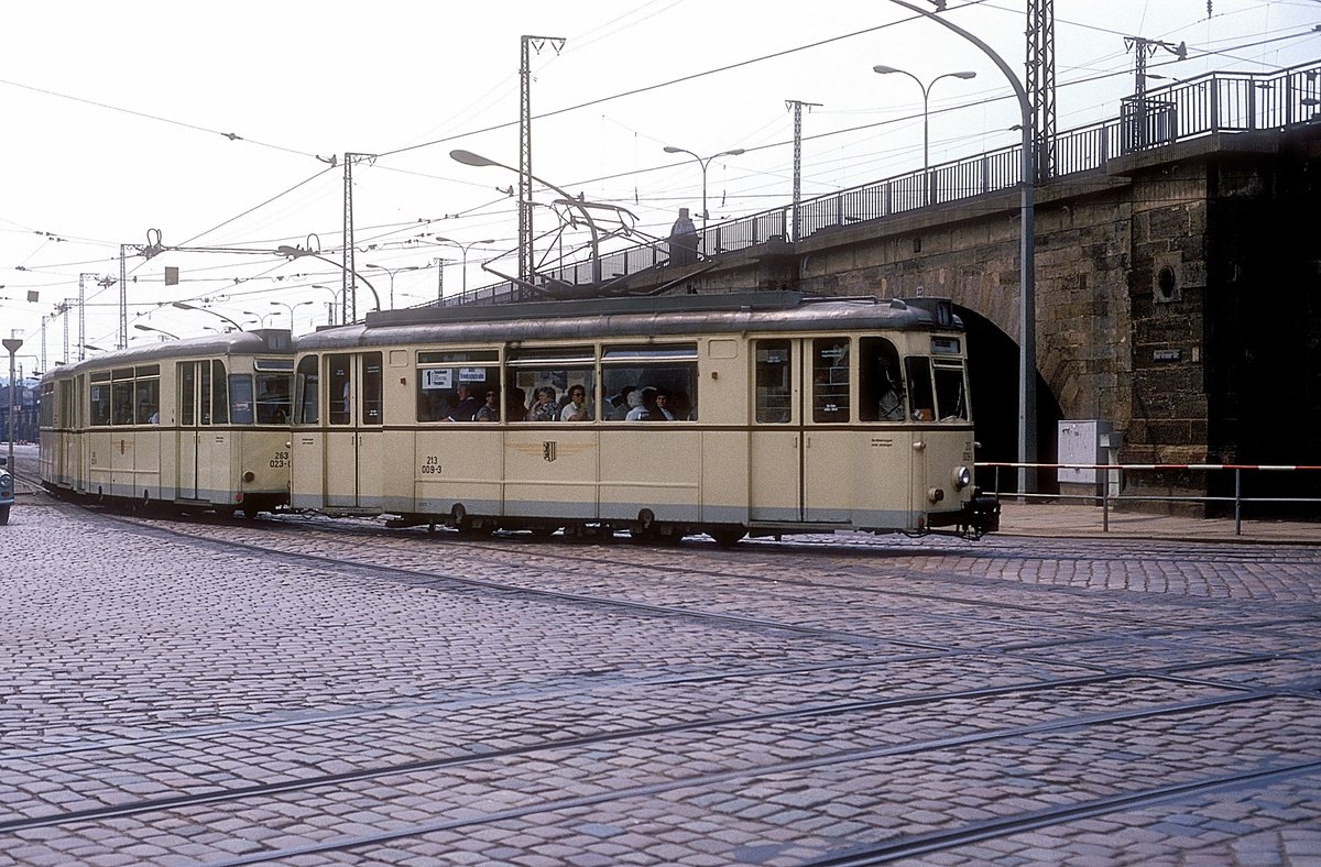 213 009  Dresden Mitte  13.05.90