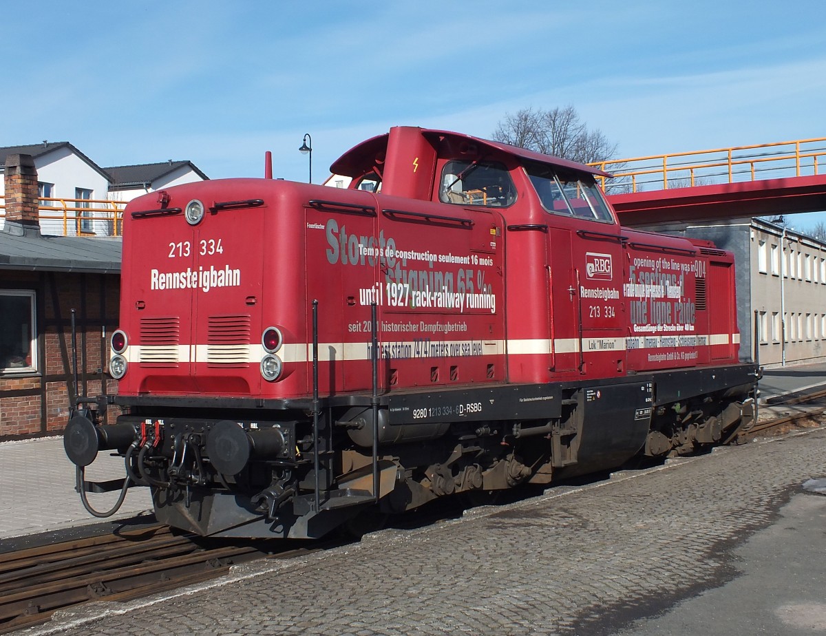 213 334 (Lok 'Marion') der Rennsteigbahn am 14.02.2014 abgestellt Ilmenau.