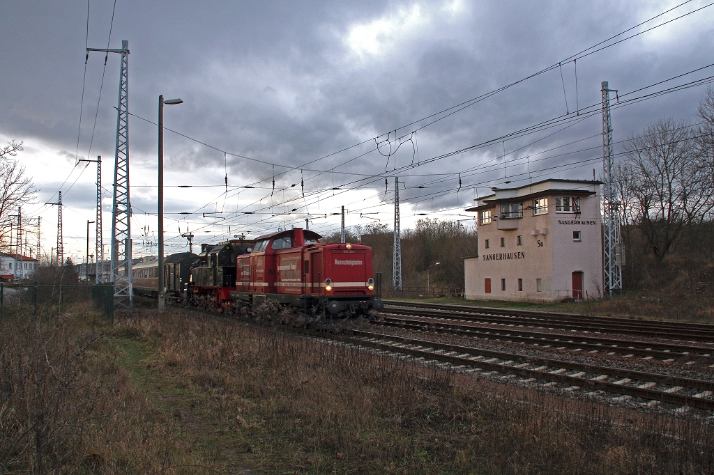 213 334 mit 94 1538 bei der Ausfahrt Sangerhausen am 15.0.15 gen Klostermansfeld