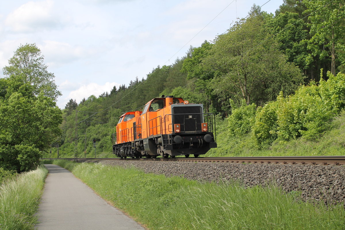 214 024-2 + 203 112-7 der BBL bei Erzhausen am 21.05.2016