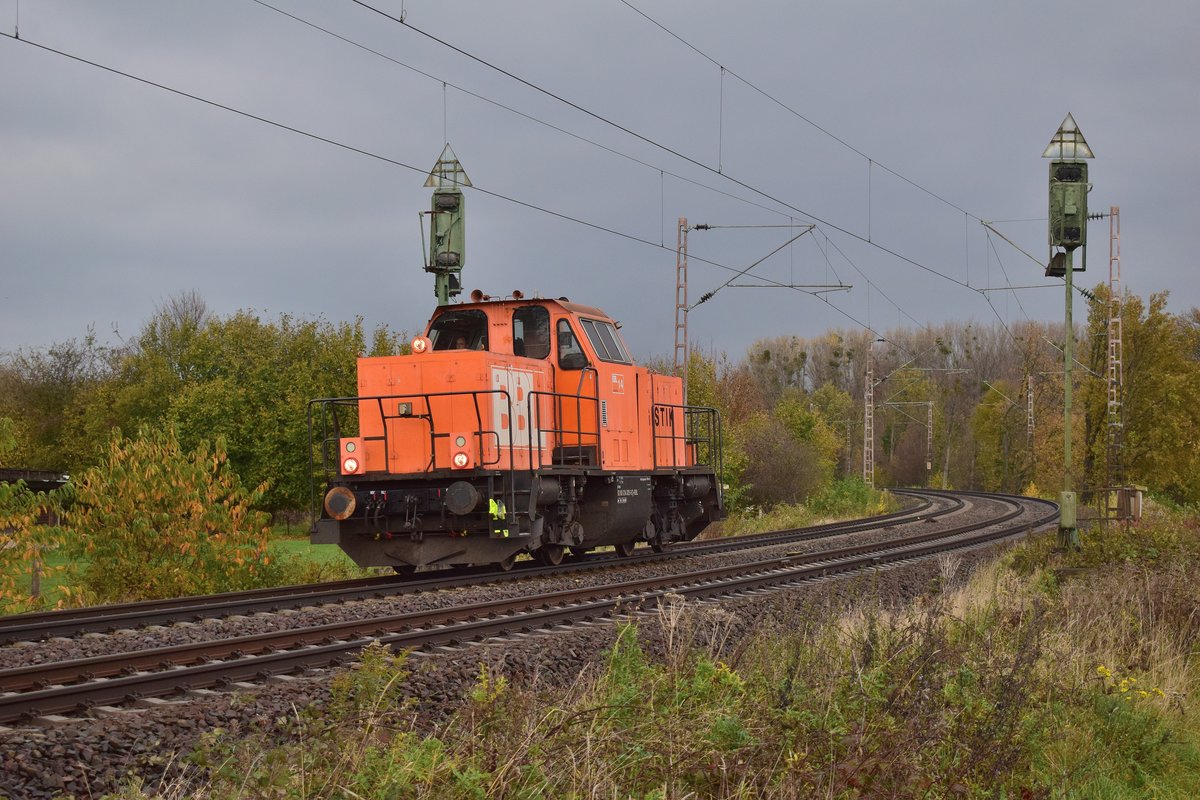 214 025-9 kommt aus Hamm und fährt nun Richtung Bönen Unna in Richtung Ruhrgebiet.

Hamm 12.11.2020