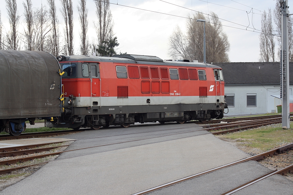 2143 058-2 am 03.April 2015 in Jedlersdorf.