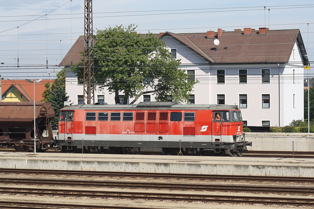2143 073-1 am 29.August 2014 im Bf. Sigmundsherberg.