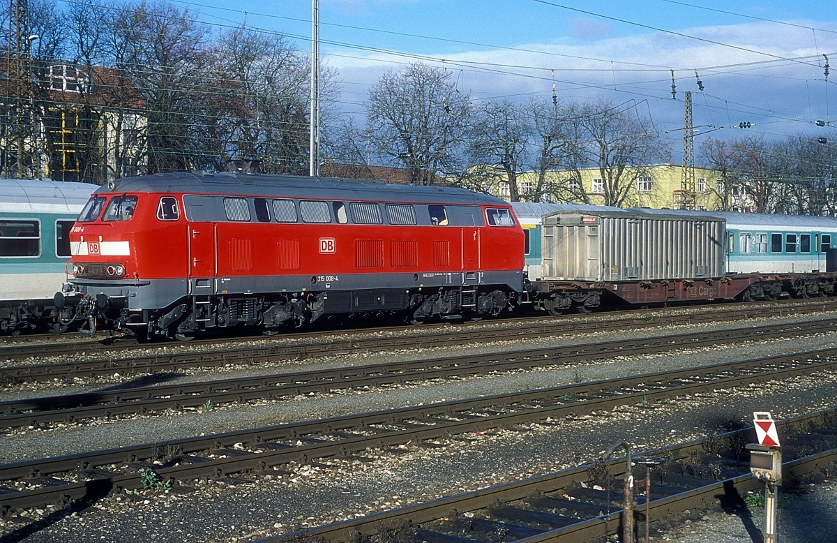 215 008  Ulm Hbf  06.11.98