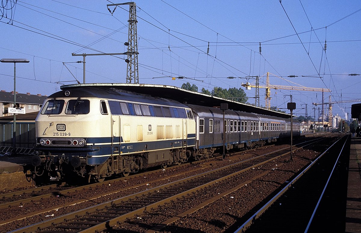215 039  Köln - Deutz  25.10.87