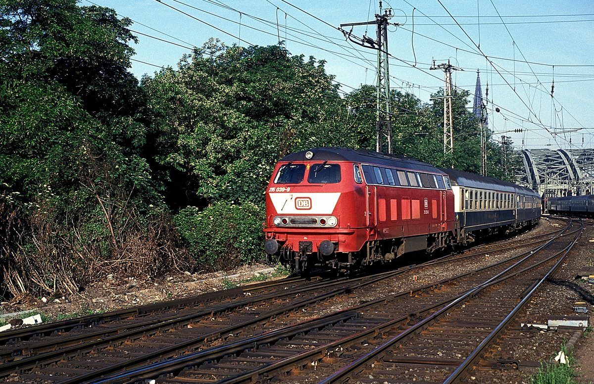 215 039  Köln - Deutz  24.05.93