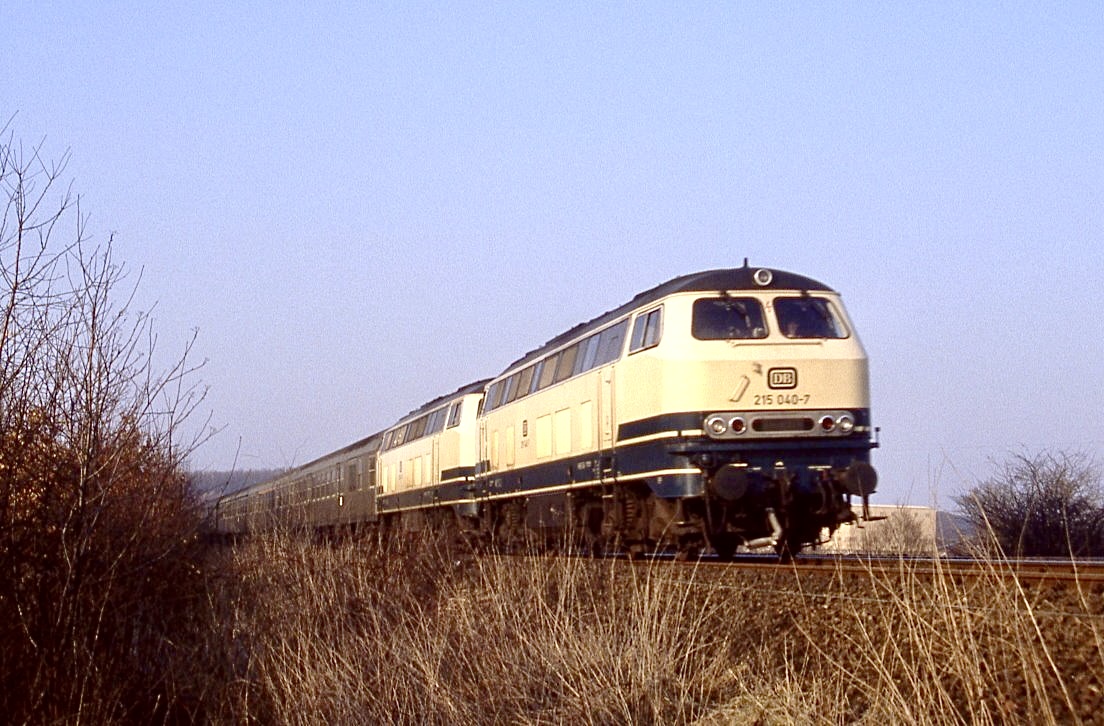 215 040 + 215 …, Weilerswist, 08.03.1987.
