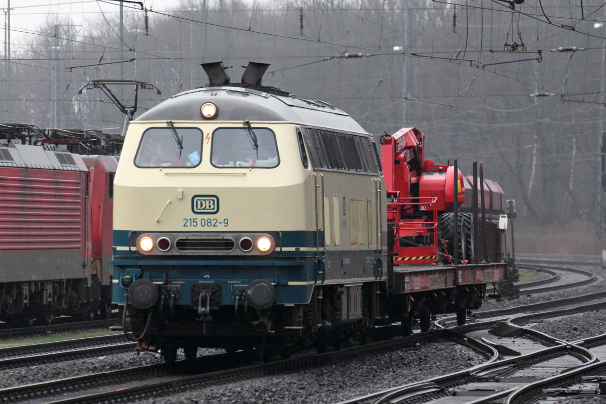 215 082-9 in Duisburg-Entenfang 2.2.2018