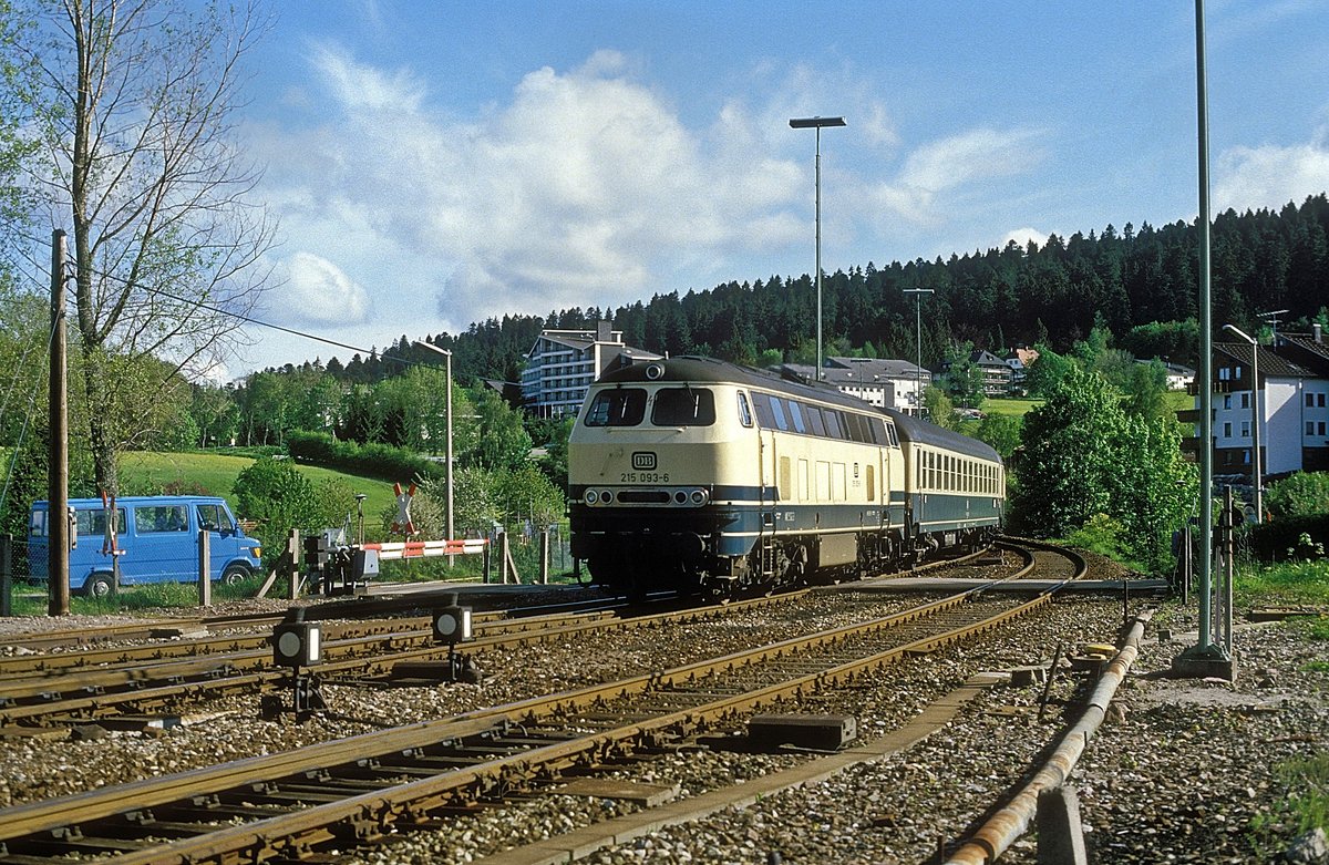 215 093  Freudenstadt Hbf  02.06.84