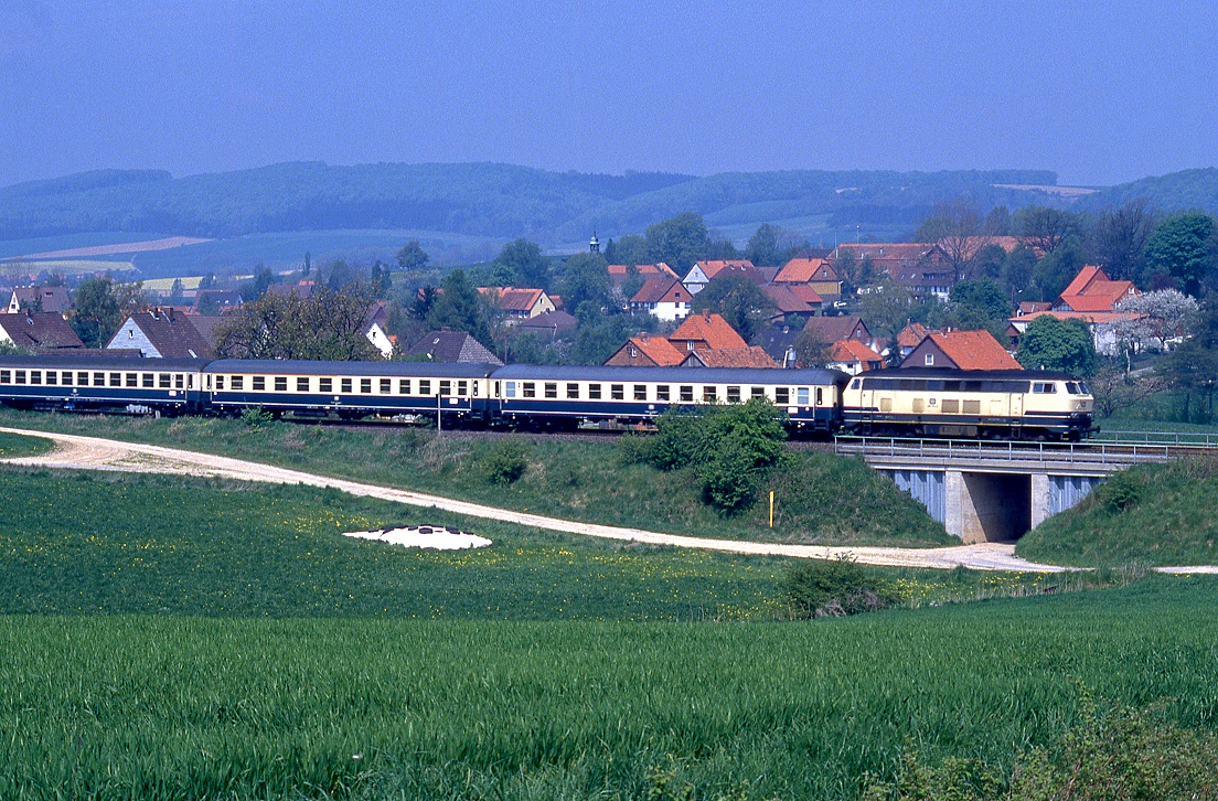 216 174, Harriehausen, E3020, 06.05.1989.