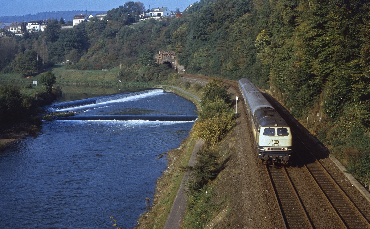 216 189 am 17.10.1984 bei Kirschhofen zwischen Weilburg und Gräveneck.