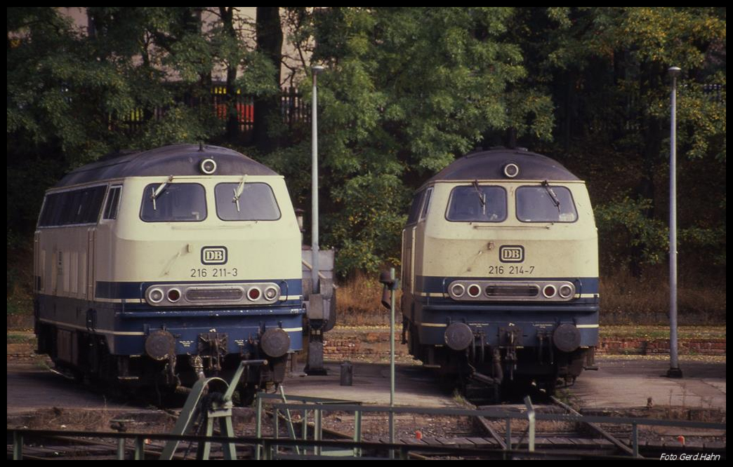 216211 und 216614 am 3.10.1990 im BW Bebra.