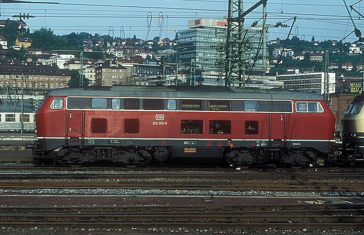 218 001  Stuttgart Hbf  15.09.79