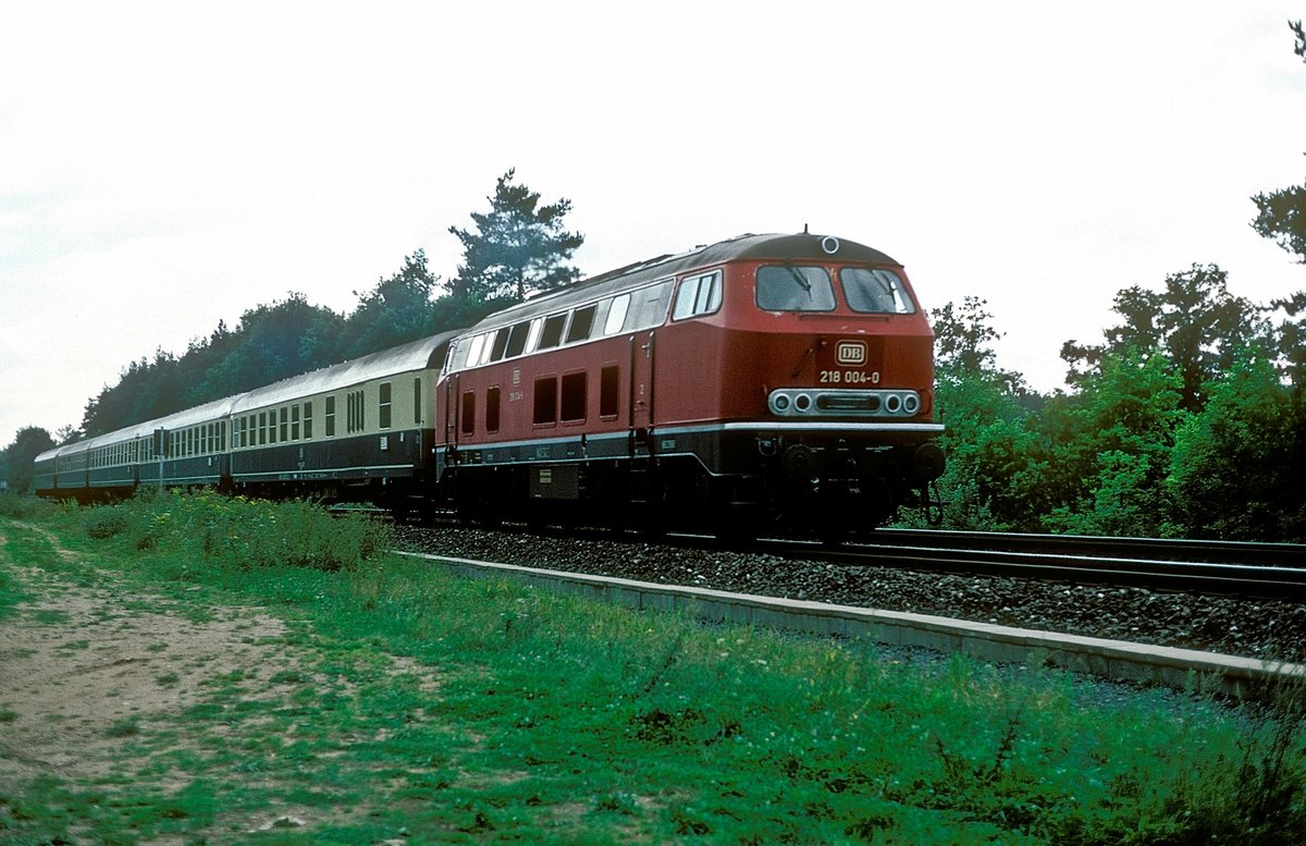 218 004  bei Neunkirchen a. S.  17.08.85