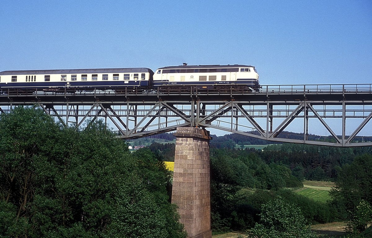 218 008  bei Marktredwitz  26.05.92