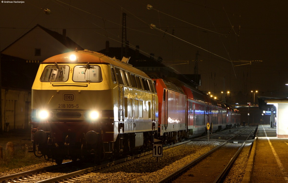 218 105-5 mit 146 239-9  Hausach  und 146 114-4 mit ihren SWB Garnituren im Schlepp als LR 72129 (Villingen(Schwarzw)-Neustadt(Schwarzw)) Villingen 21.11.14