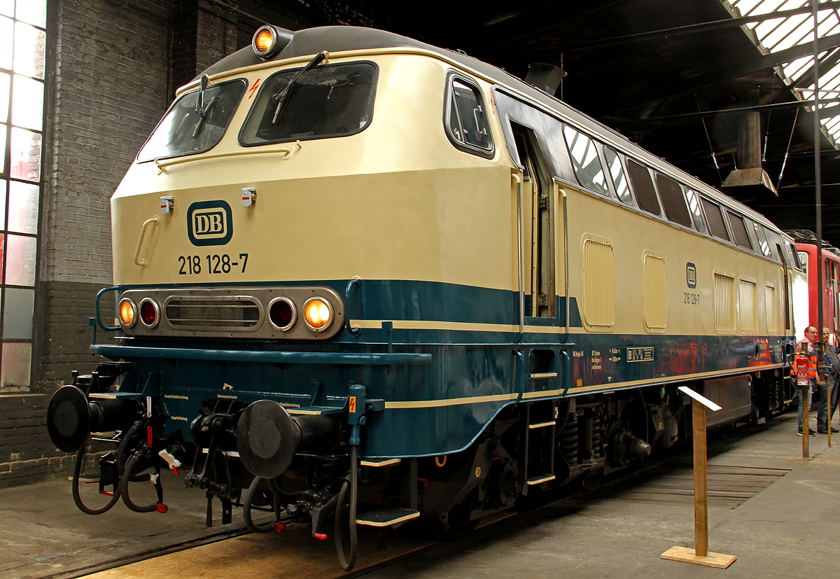 218 128 im alten Lokschuppen in Euskirchen, anlässlich des Tags des offenen Denkmals am 10.09.2017