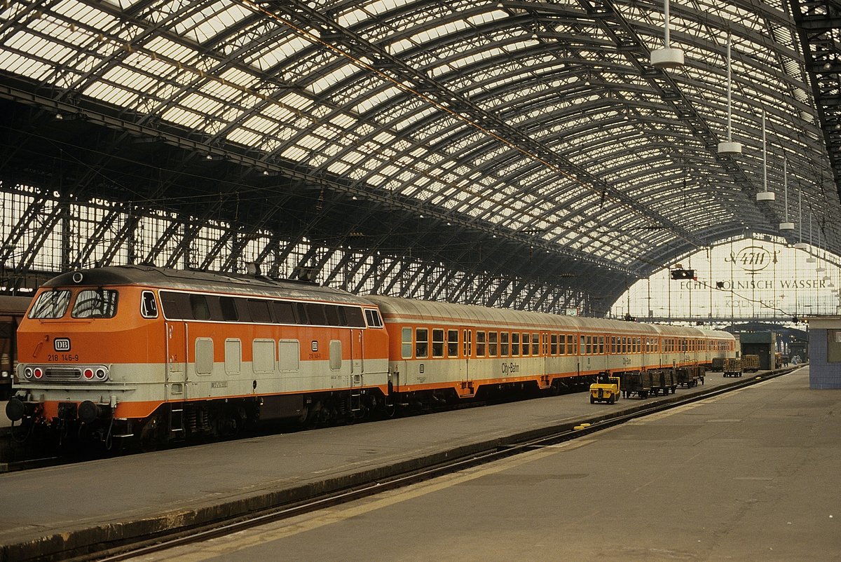 218 146  Köln Hbf  31.10.87