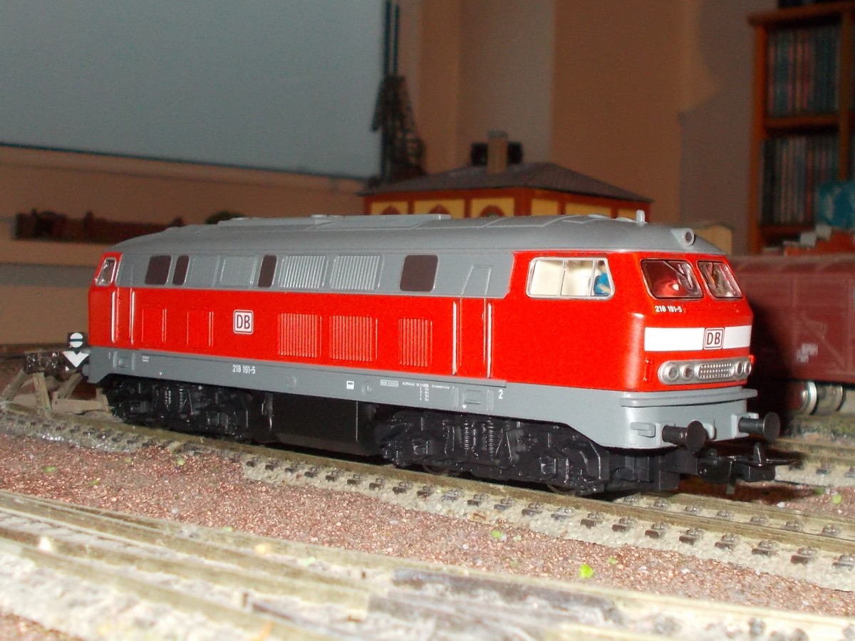 218 191 stammt aus einer H0-Piko-Startpackung.Aufnahme vom 14.Dezember 2014.
