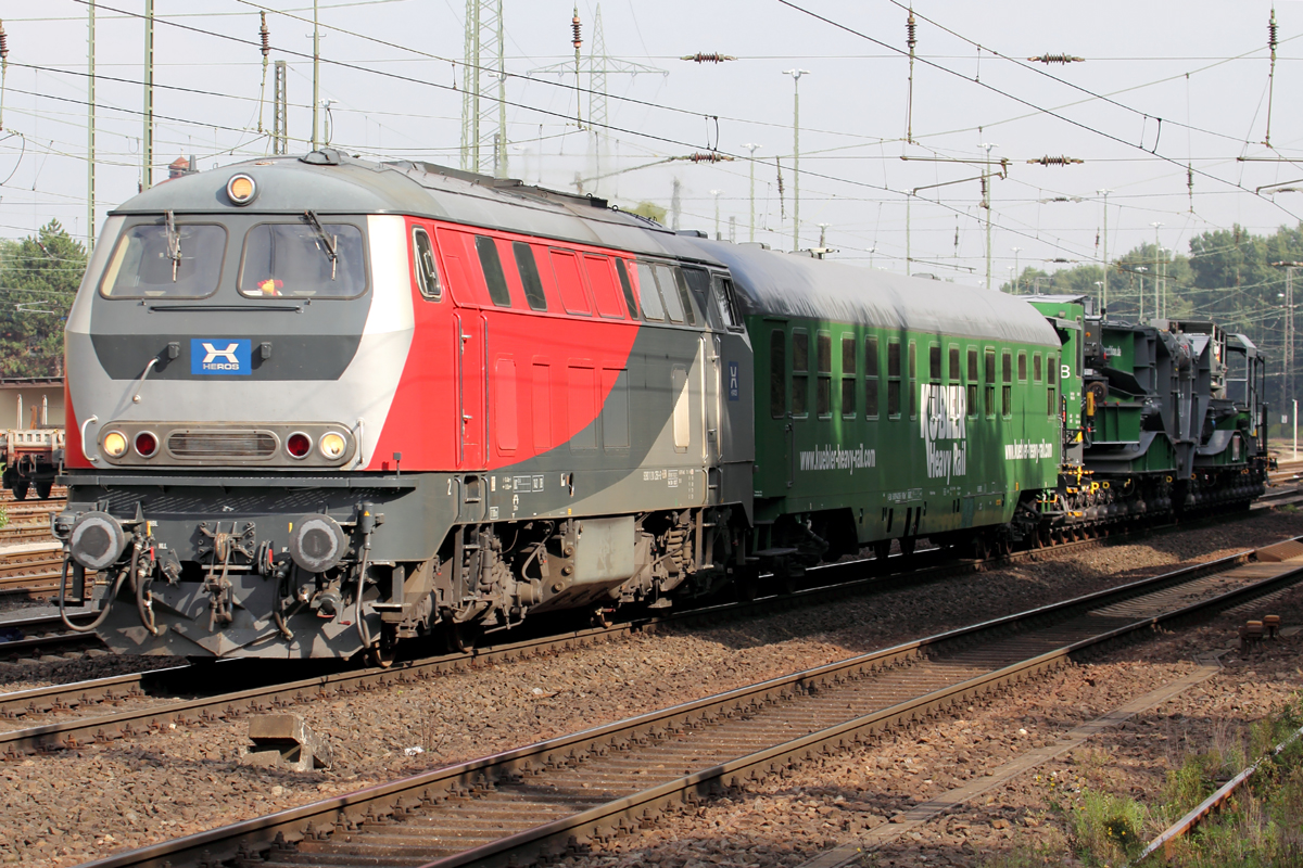218 256-6 durchfährt mit einem Trafozug Duisburg-Entenfang 1.9.2017