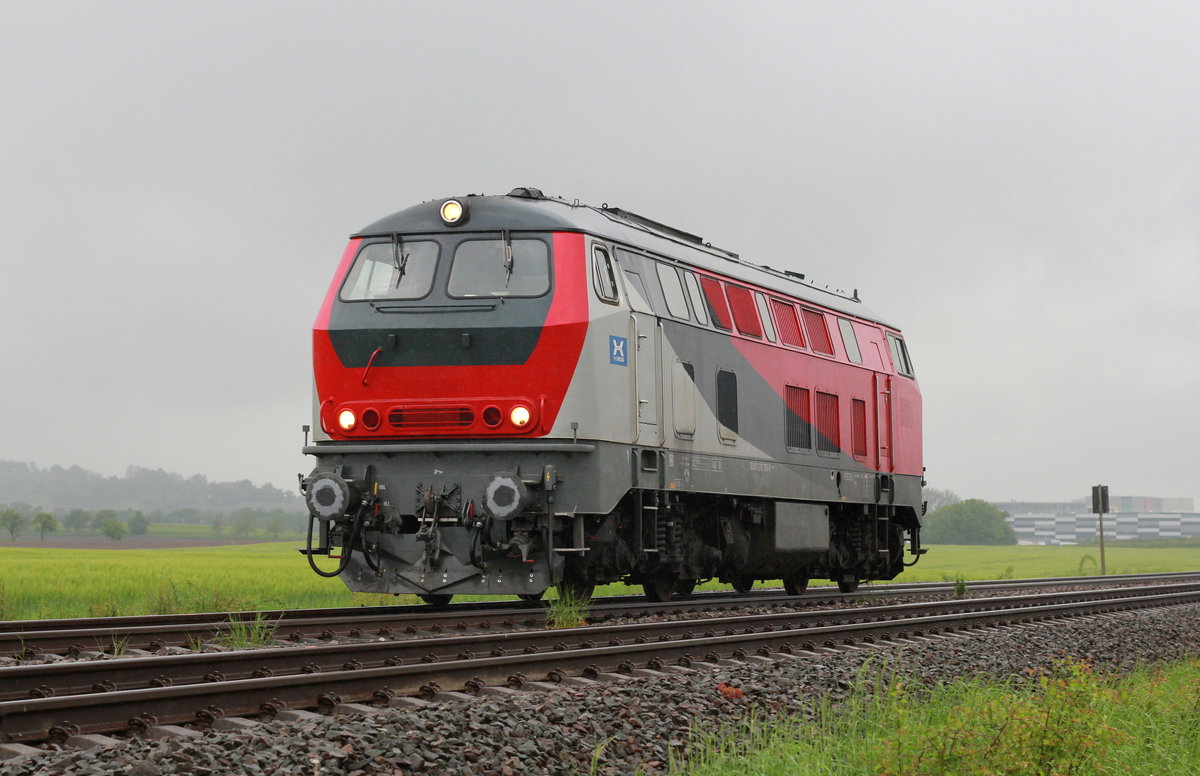 218 256 der Elba Logistik GmbH als TFZF am 16.05.2016 bei Waldenburg in Richtung Hessental. 