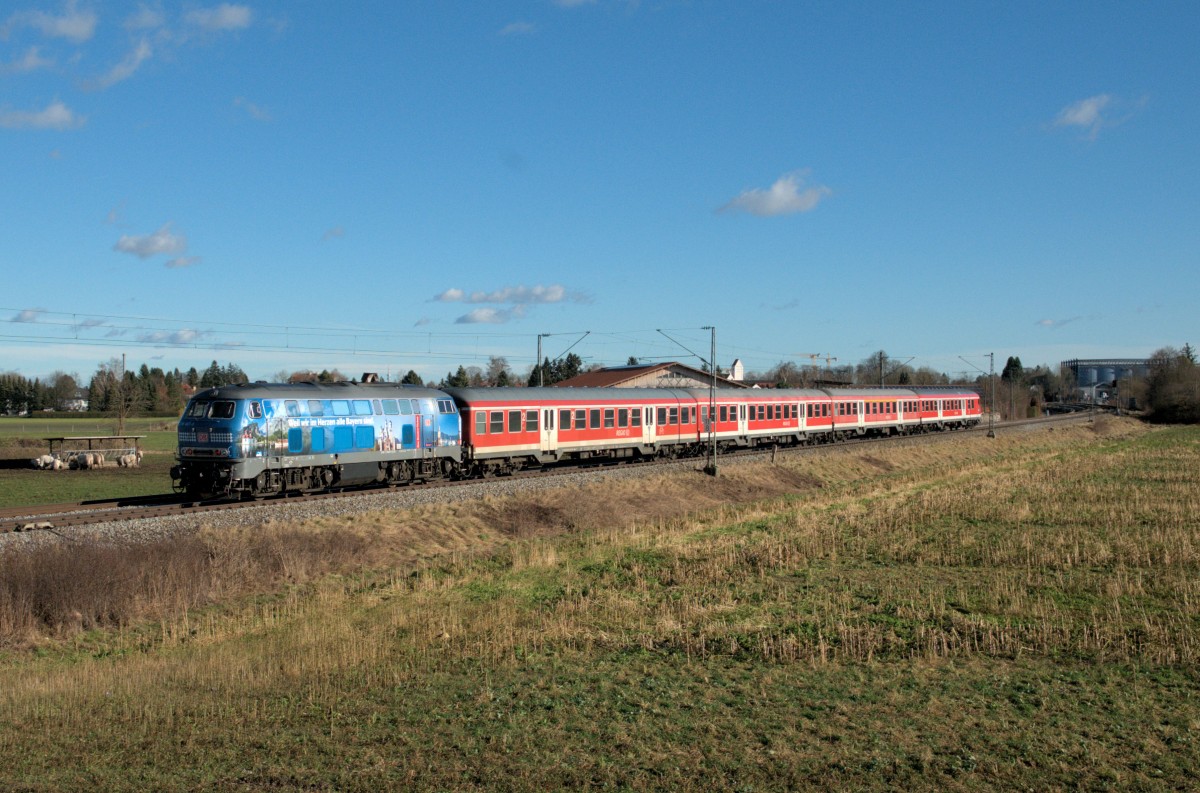 218 267 am 10.01.15 mit der RE aus Memmingen bei München-Aubing