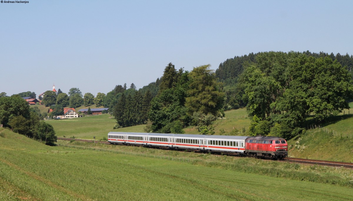 218 326-7 mit dem IC 2084  Nebelhorn  (Oberstdorf-Augsburg Hbf) bei Aitrang 22.6.14