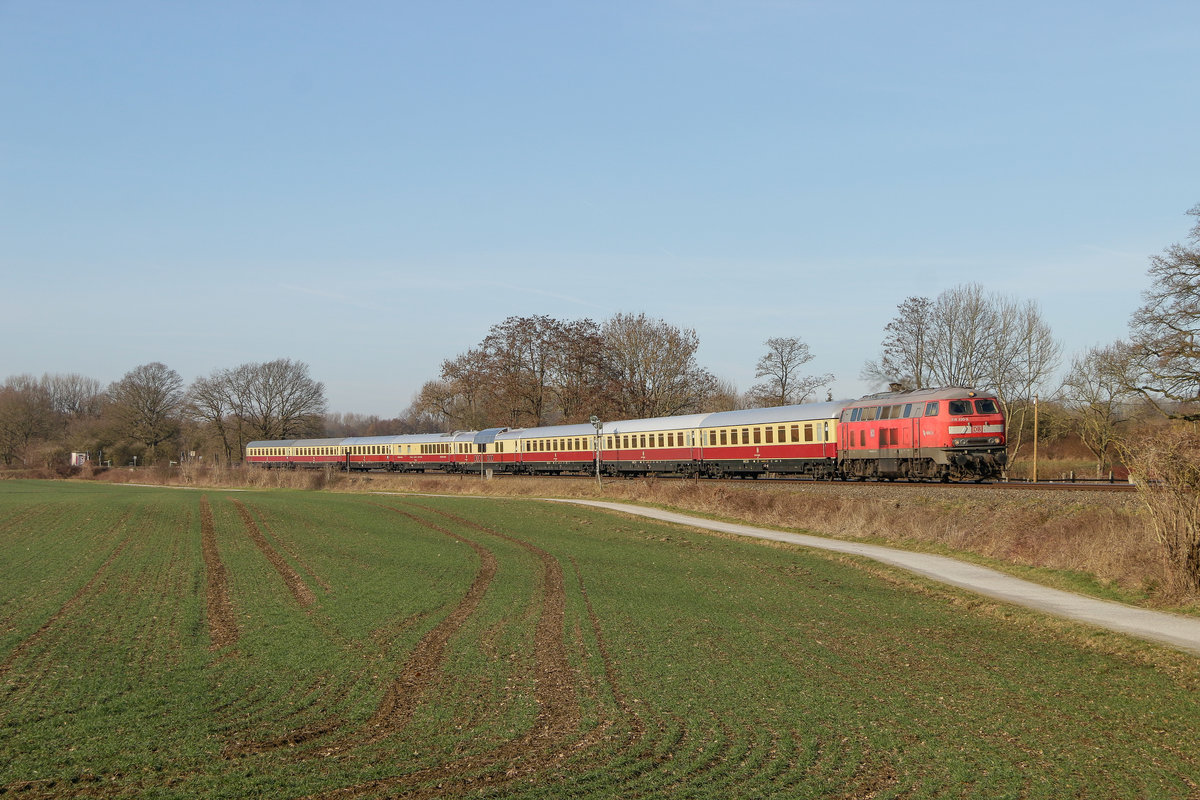 218 330 mit AKE Rheingold in Fröndenberg, am 23.02.2019.