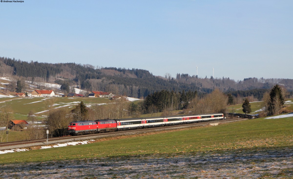 218 403-4 und 218 426-5 mit dem EC 196 (München Hbf-Zürich HB) bei Ellenberg 10.3.15