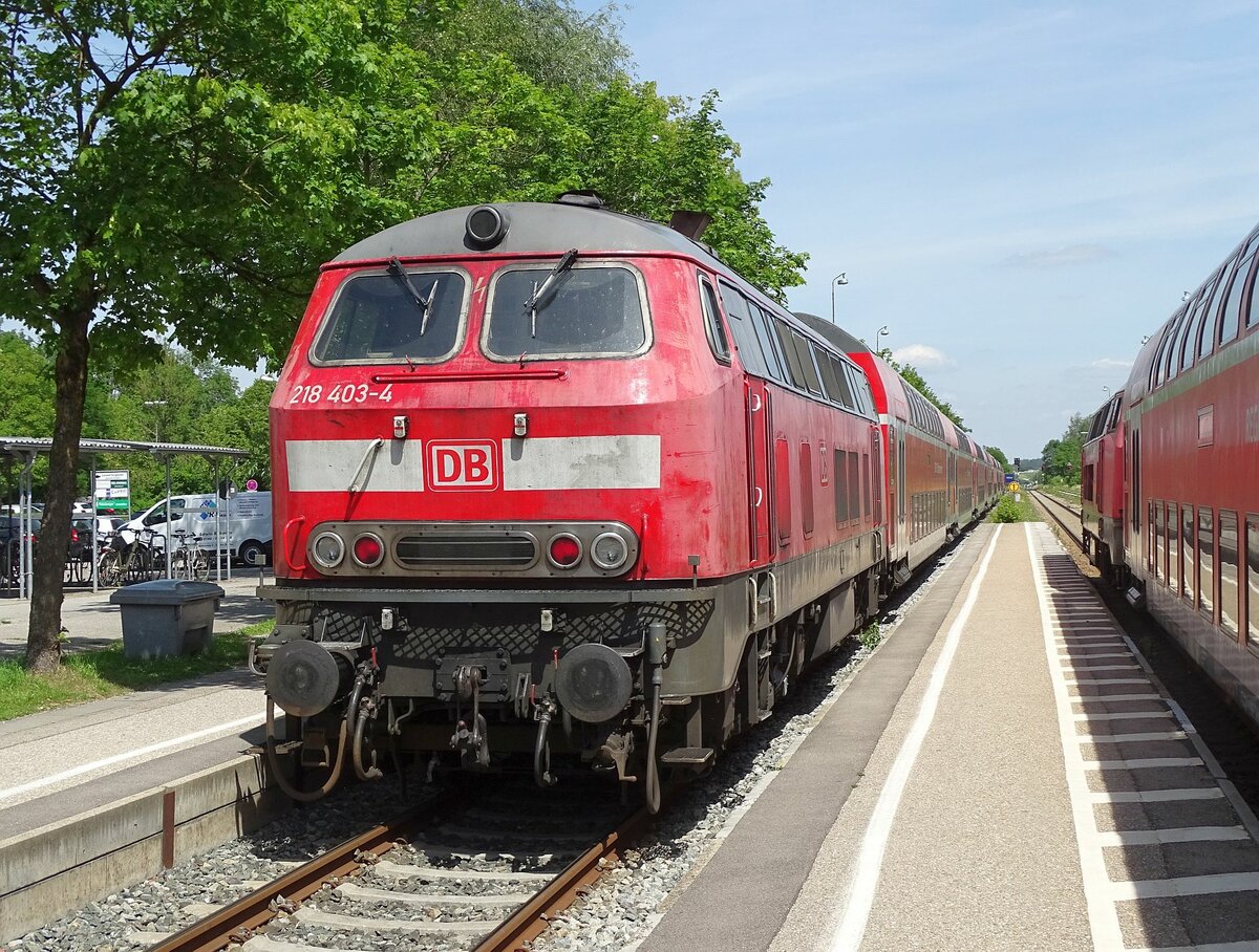 218 403 am 17.06.2022 mit RB 27033 in Dorfen