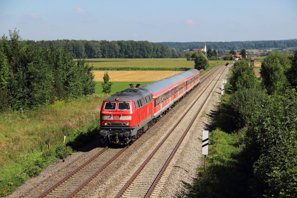 218 409-1 mit dem IRE 4207 (Ulm Hbf - Lindau Hbf) bei Mochenwangen am 21.08.13