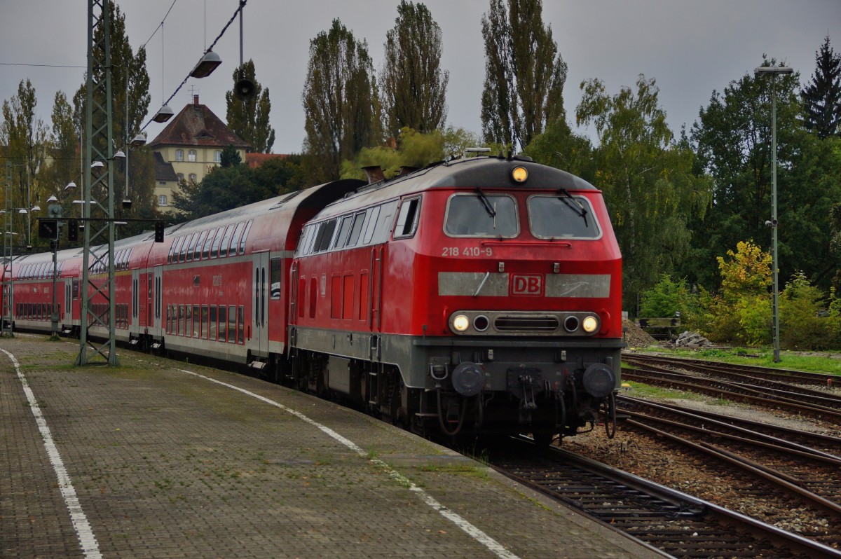 218 410-9 ist als IRE 4236 nach Stuttgart am 23.09.14 von Lindau (Bodensee) aus unterwegs.