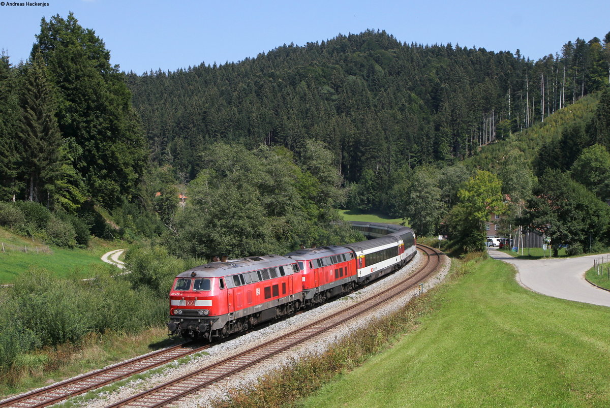218 422-4 und 218 419-0 mit dem EC 193 (Basel SBB-München Hbf) bei Oberstaufen 21.8.18 